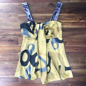 Simply Vera Wang Gold Geometric Sleeveless Blouse